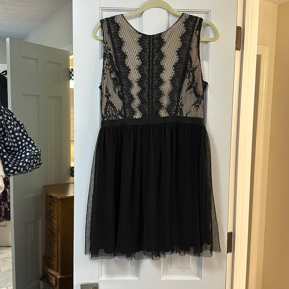 Xhilaration size Large dress